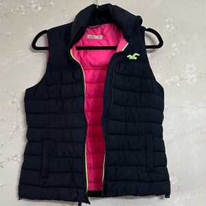 Hollister Black Vest with Pink Interior P2P 20”